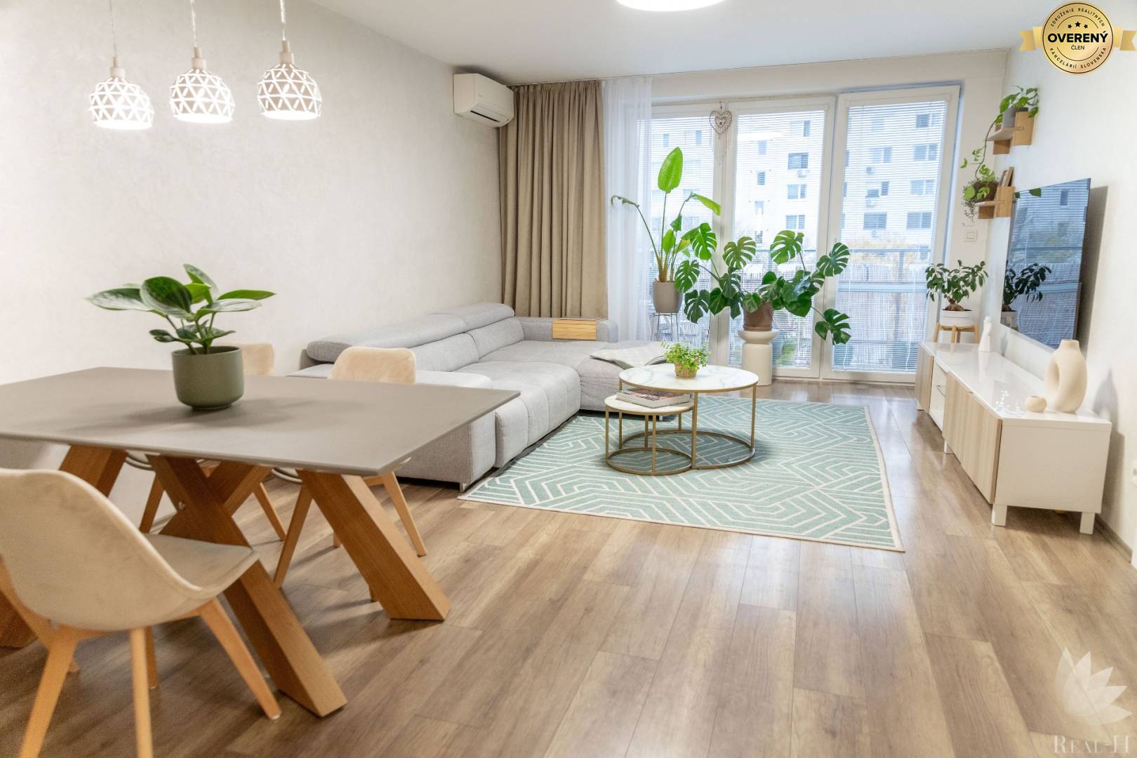 na predaj krásny 2- izbový byt v projekte AXTON RESIDENCE