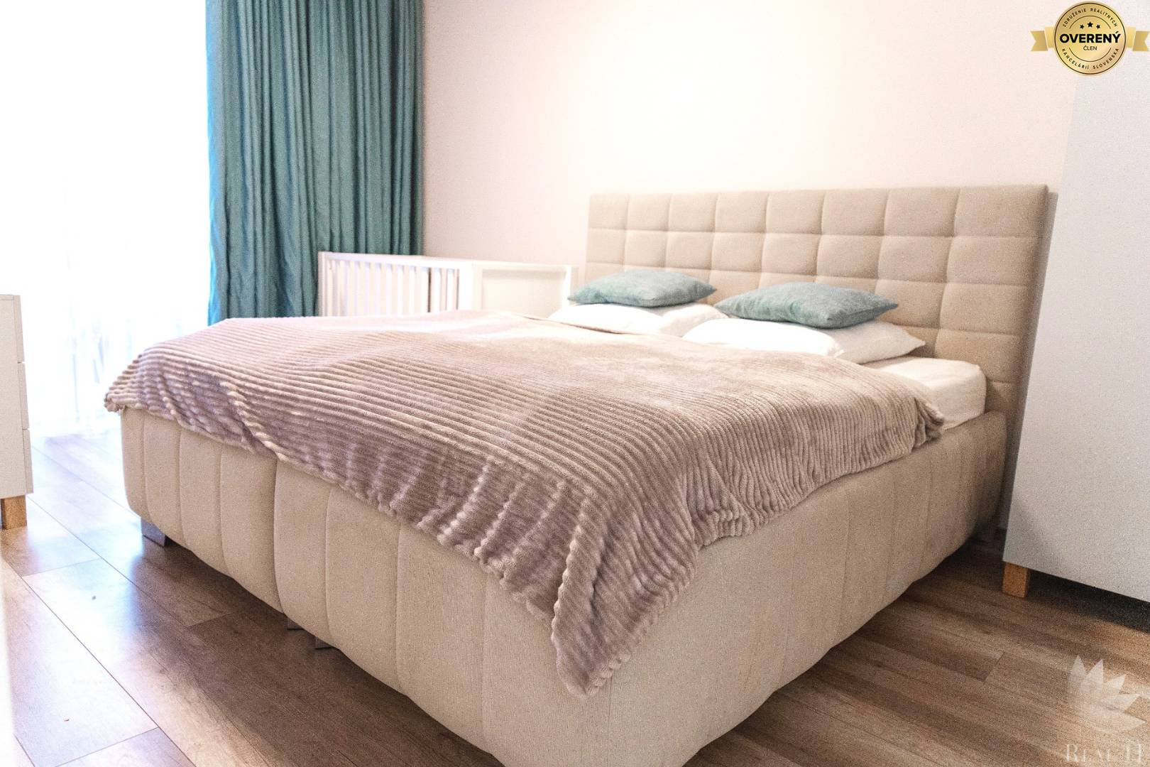 na predaj krásny, svetlý a veľký 2- izbový byt v projekte AXTON RESIDENCE , Bratislava II , Bajkalská ulica, mestská časť Ružinov