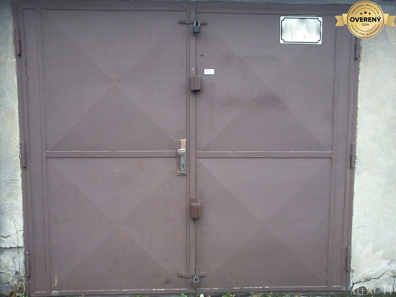 na predaj garáž Čmelíkova ulica, BA II Ružinov