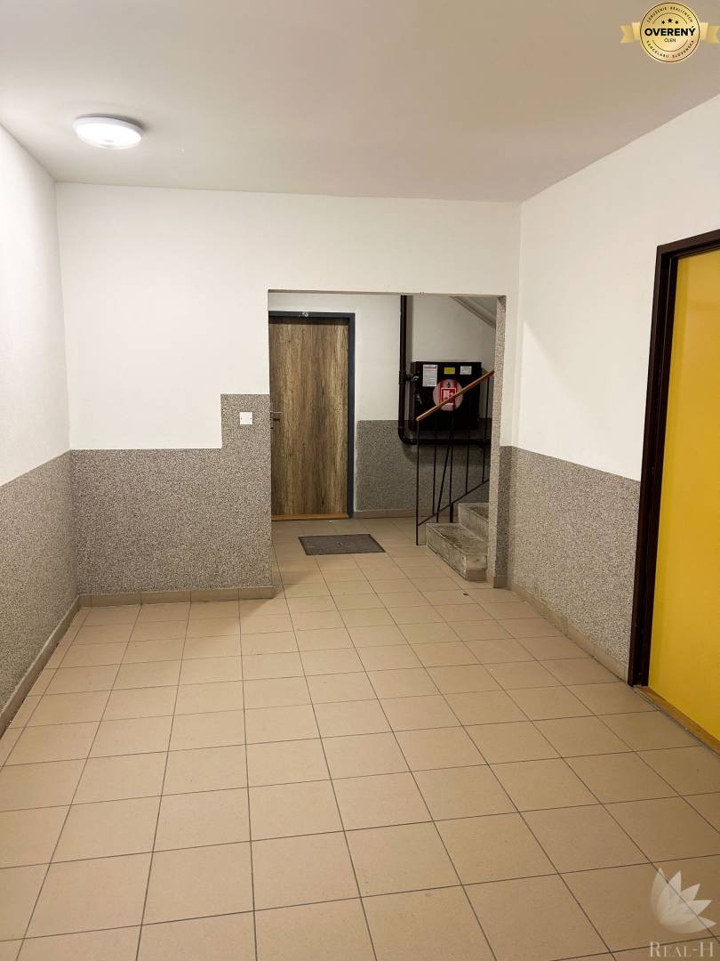 predaj 2 izbový byt Hraničná ulica BA II Ružinov