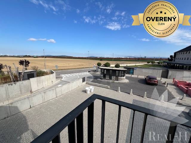 PREDAJ VEĽKORYSÝ 2 IZBOVÝ BYT NOVOSTAVBA DESINGN CENTER