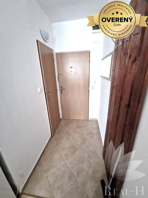 Prenájom garsónka Jašíkova il. BA Ružinov