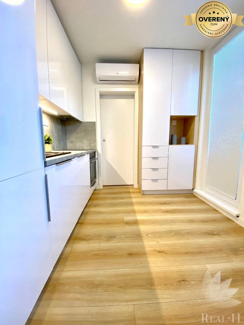 Dizajnový moderný 2 izbový byt Janotova ulica Bratislava IV Karlova Ves