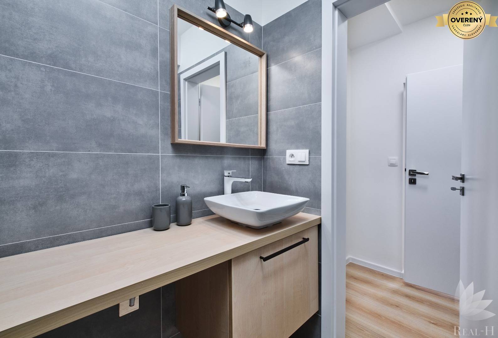 Dizajnový moderný 3 izbový byt Ružová Dolina Bratislava II Ružinov Nivy