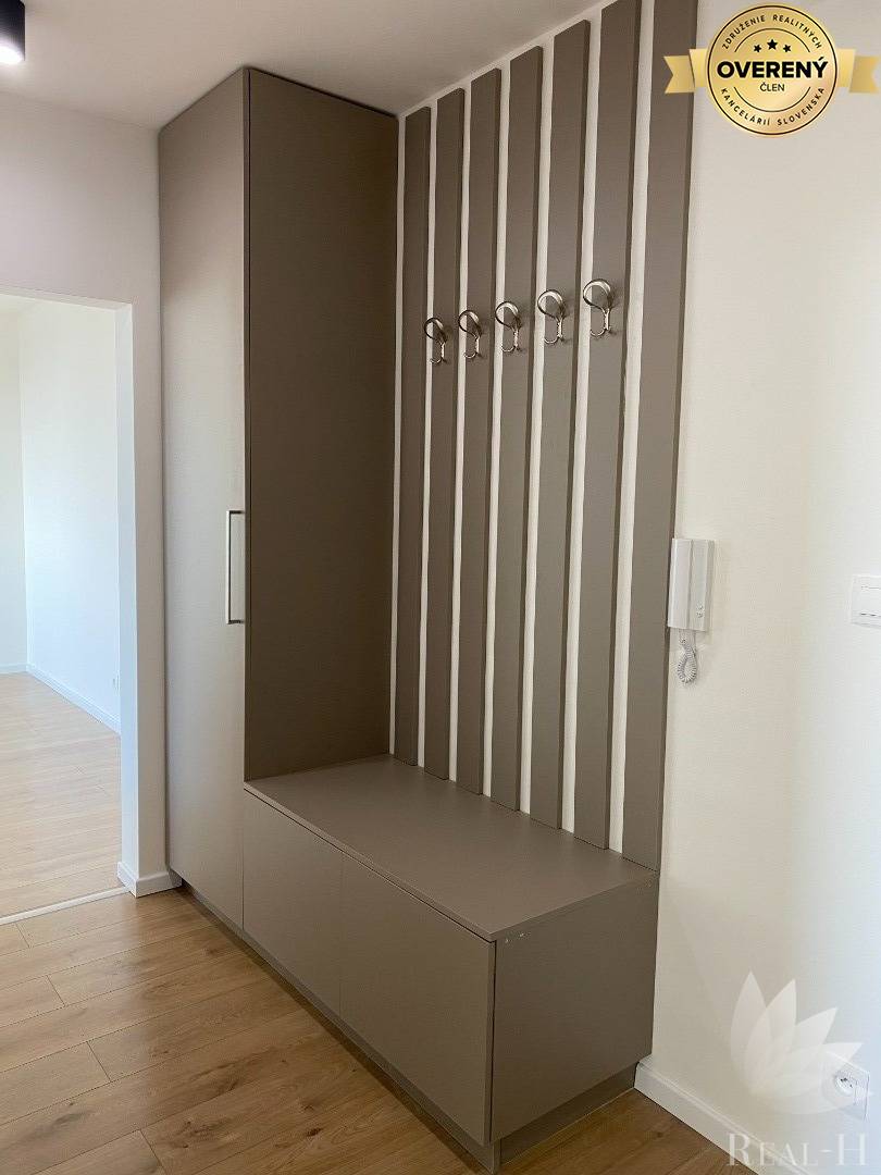 PREDANÝ moderný 2 izbový byt Podzáhradná ulica Bratislava II Podunajské Biskupice