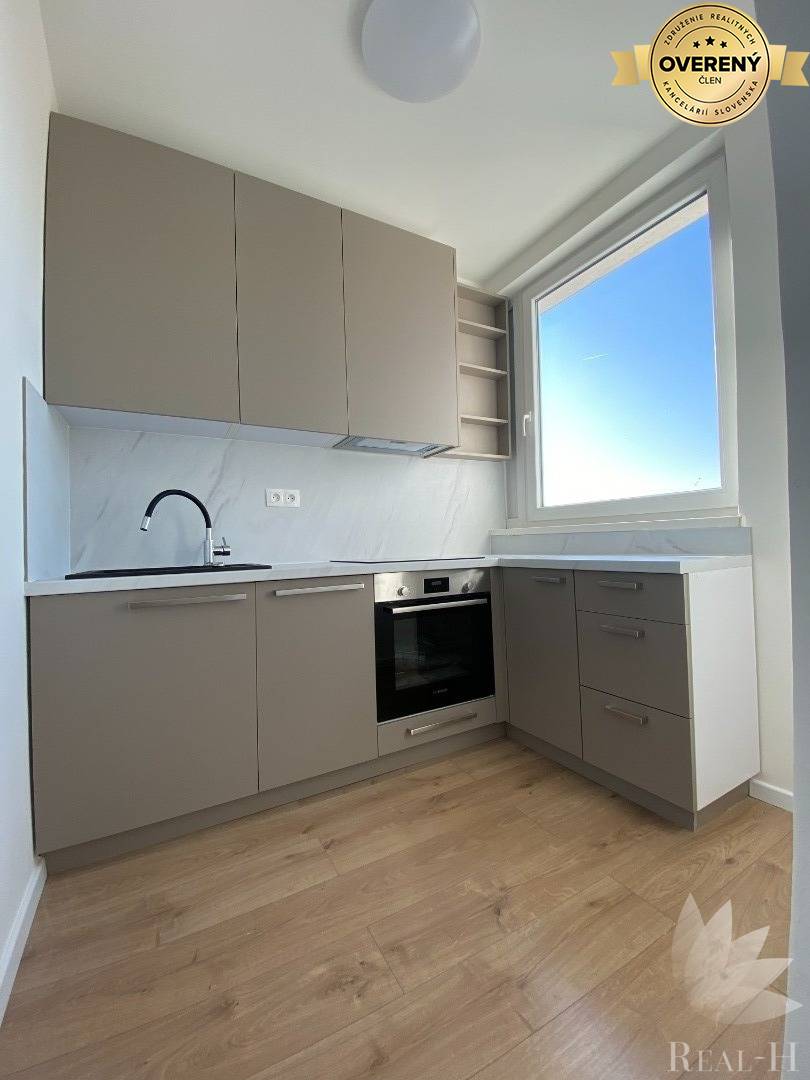 PREDANÝ moderný 2 izbový byt Podzáhradná ulica Bratislava II Podunajské Biskupice