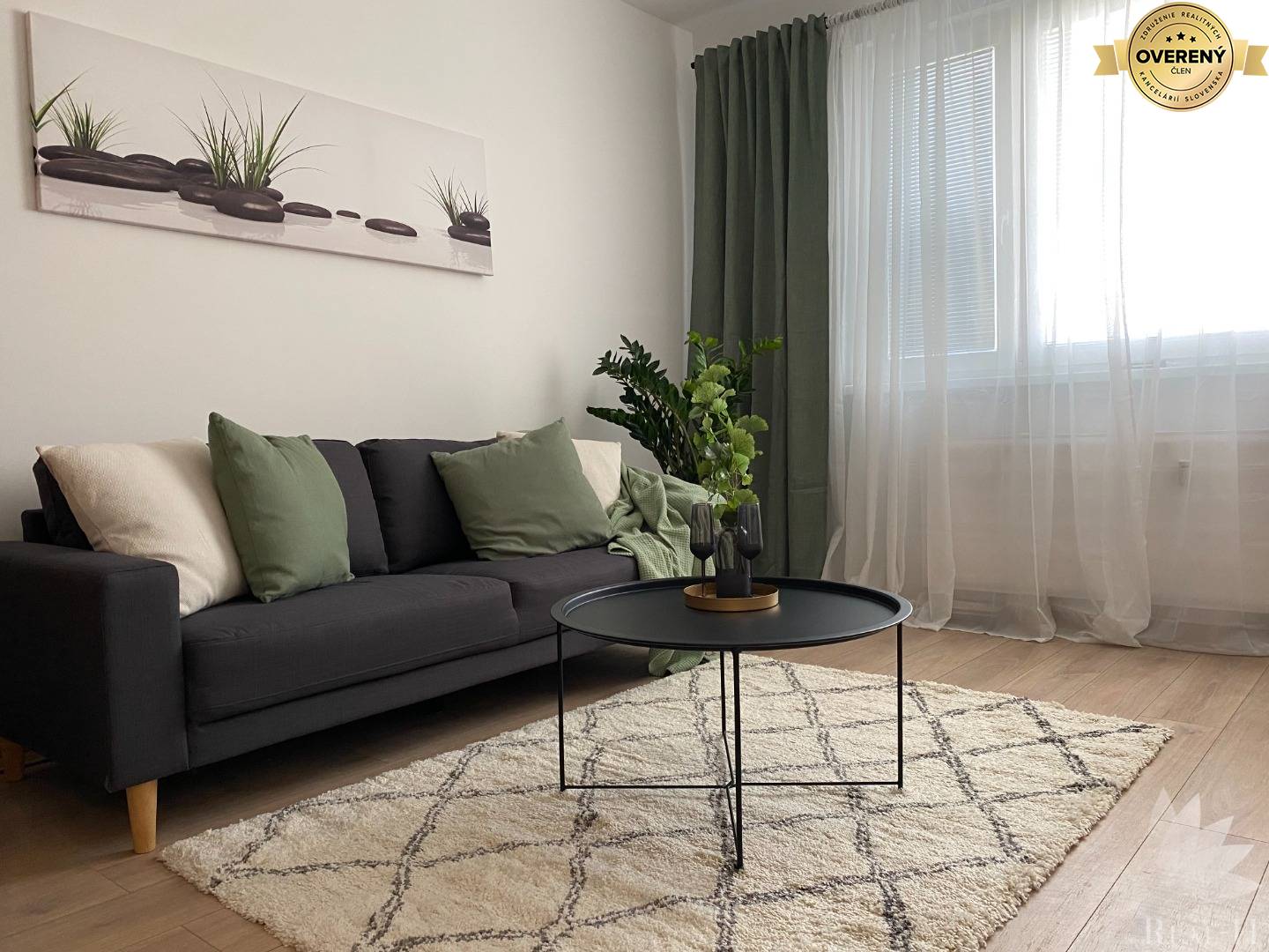 Dizajnový moderný 1,5 izbový byt Repašského ulica Bratislava IV Dúbravka