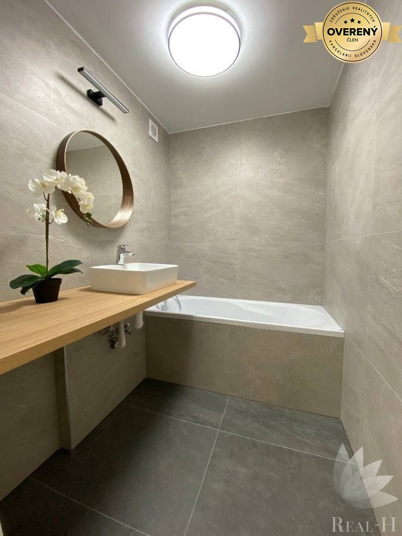 Dizajnový moderný 1,5 izbový byt Repašského ulica Bratislava IV Dúbravka