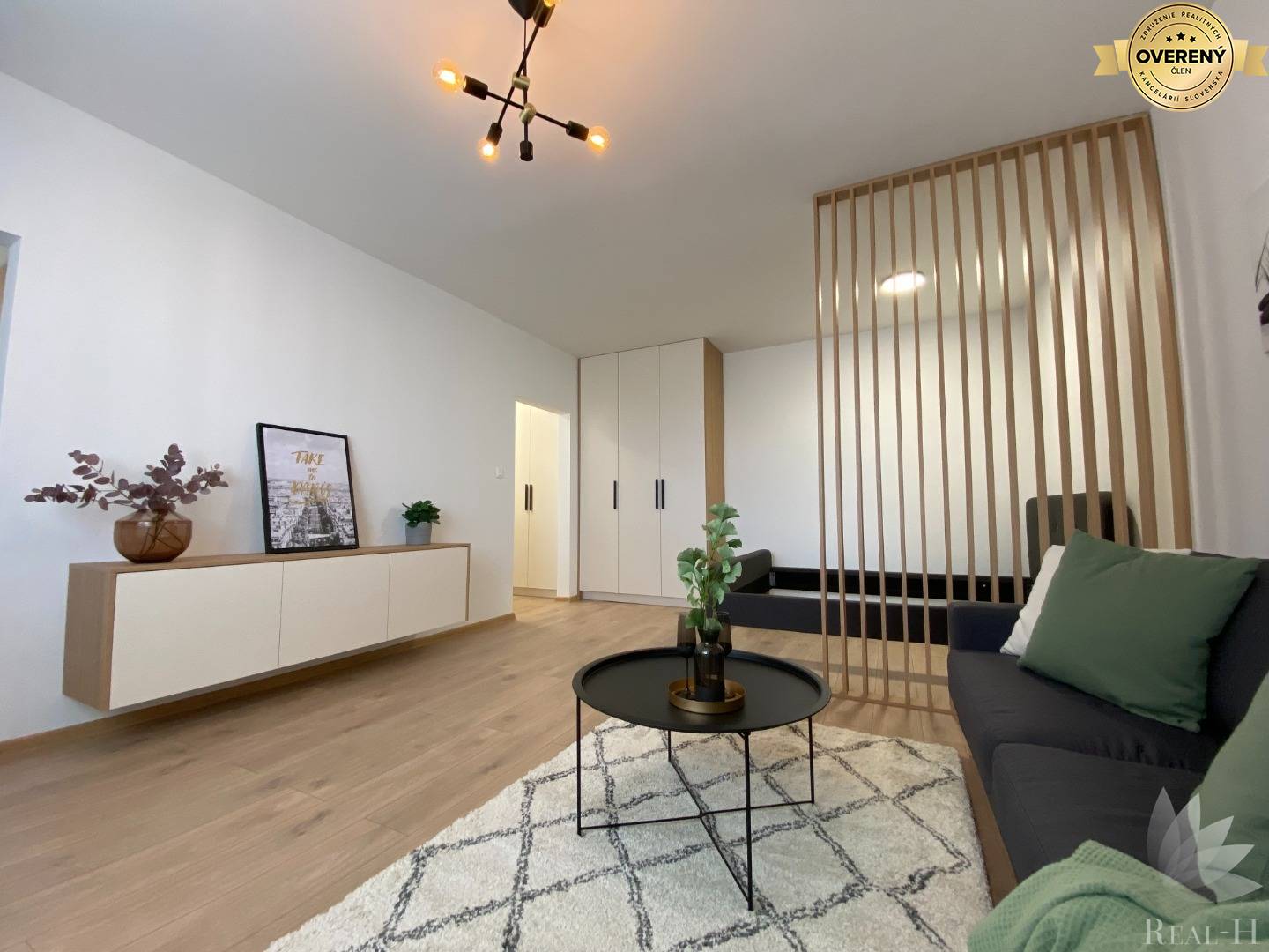 Dizajnový moderný 1,5 izbový byt Repašského ulica Bratislava IV Dúbravka