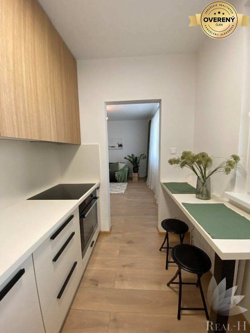 Dizajnový moderný 1,5 izbový byt Repašského ulica Bratislava IV Dúbravka