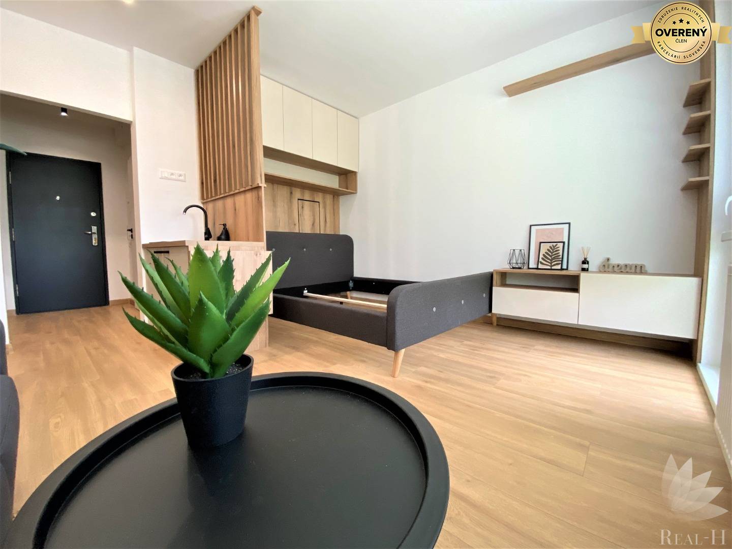 Predaj garsonky Mlynarovičova ulica BA V Petržalka