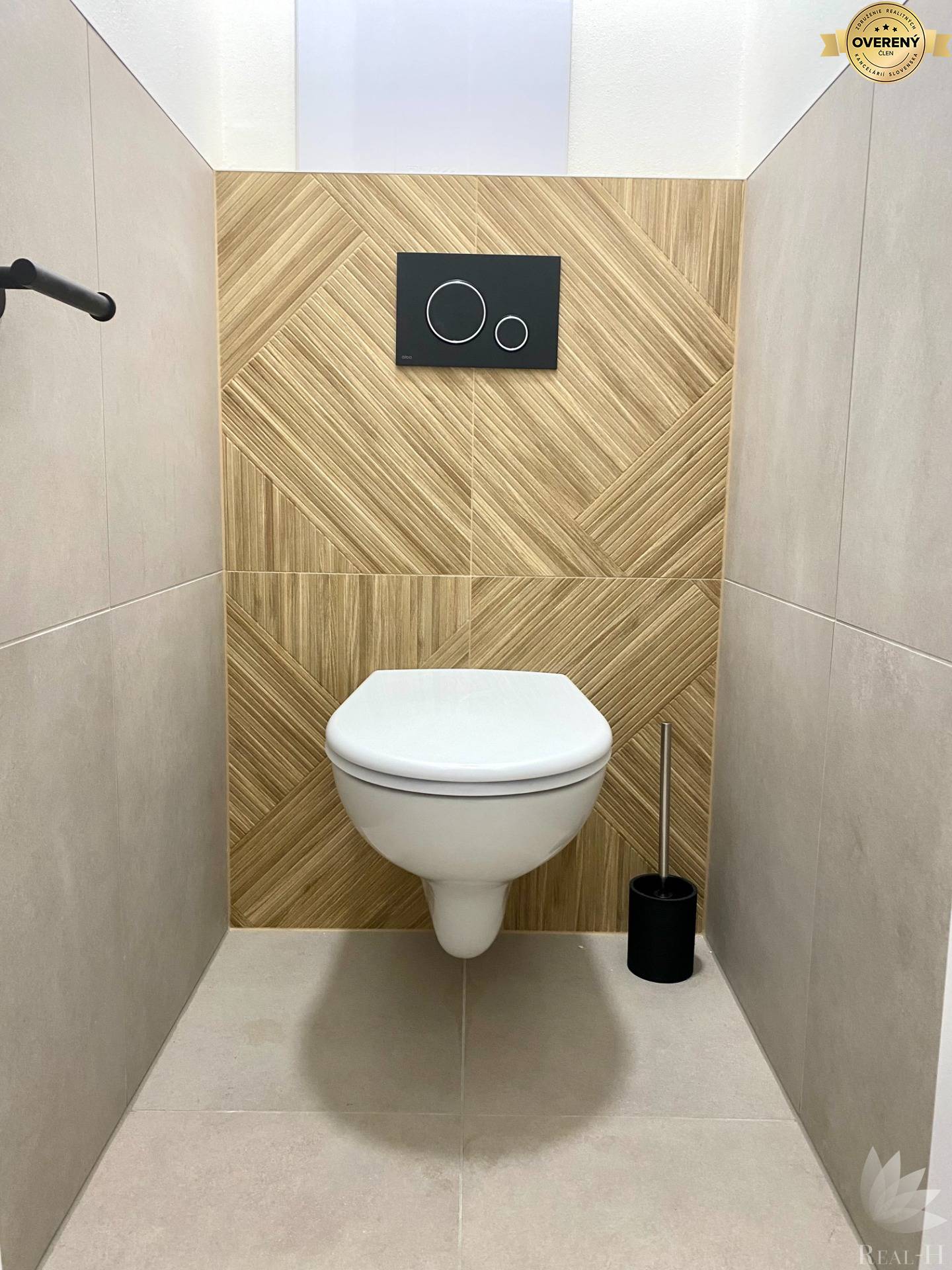 na predaj najväčší Petržalský 3 izbový byt 2 x loggia, Osuského 5, Bratislava V, začiatok Petržalky