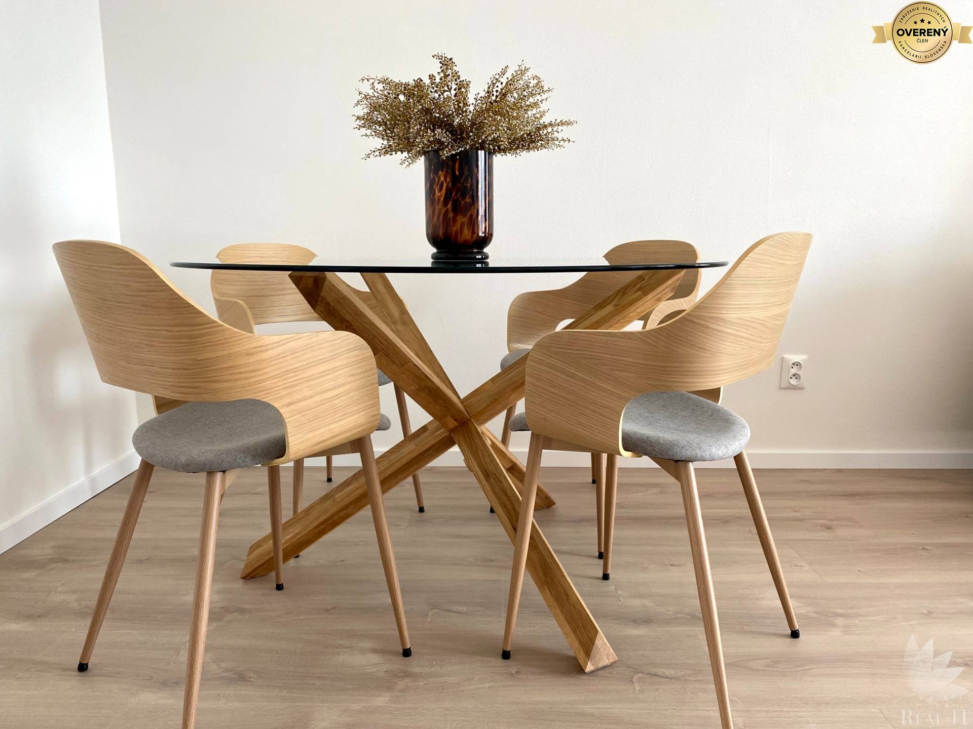 na predaj najväčší Petržalský 3 izbový byt 2 x loggia, Osuského 5, Bratislava V, začiatok Petržalky