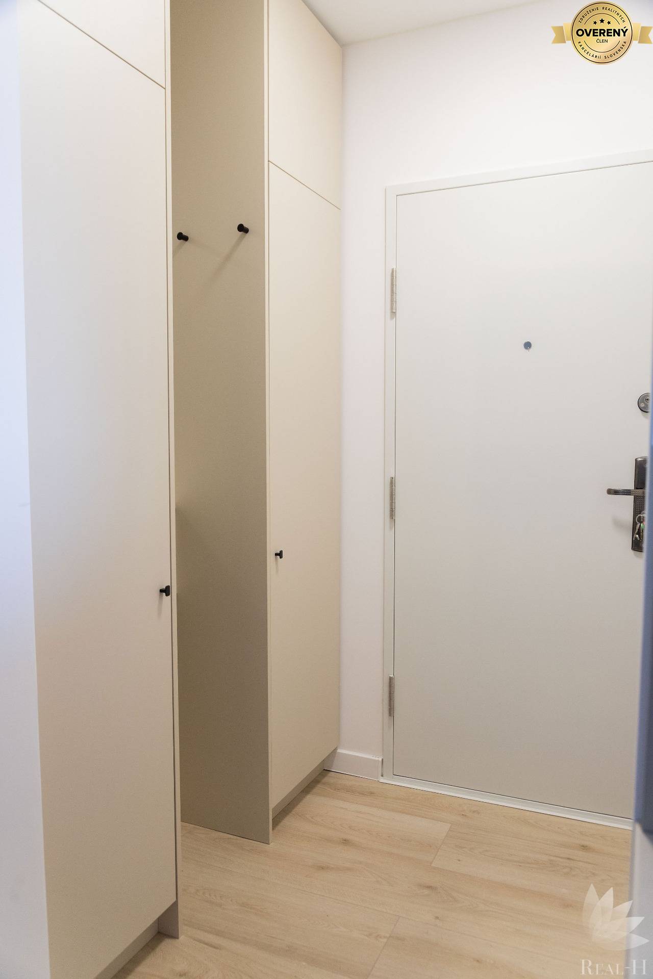 NA PREDAJ ŠTÝLOVÝ 2-IZBOVÝ BYT