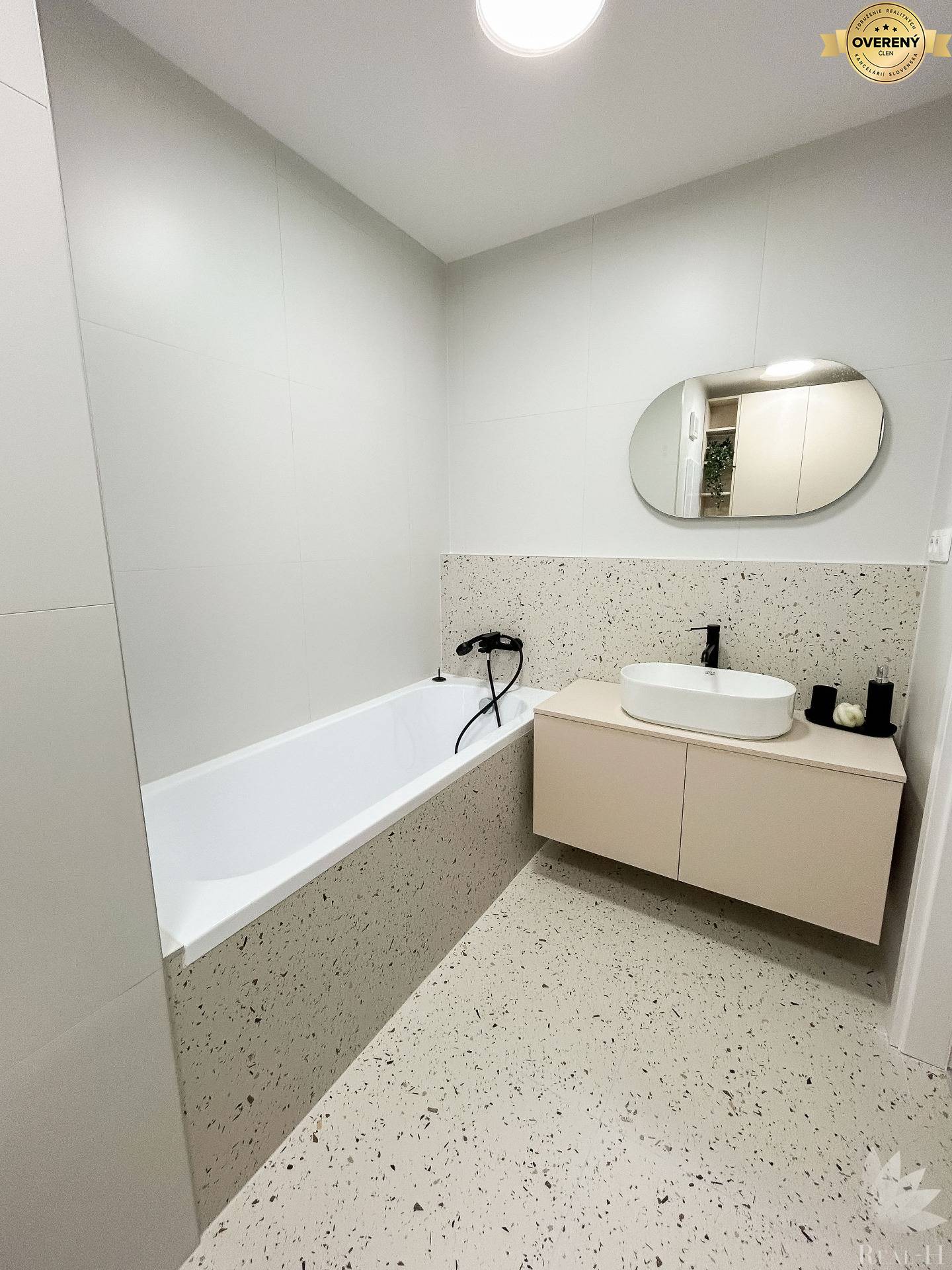 NA PREDAJ ŠTÝLOVÝ 2-IZBOVÝ BYT