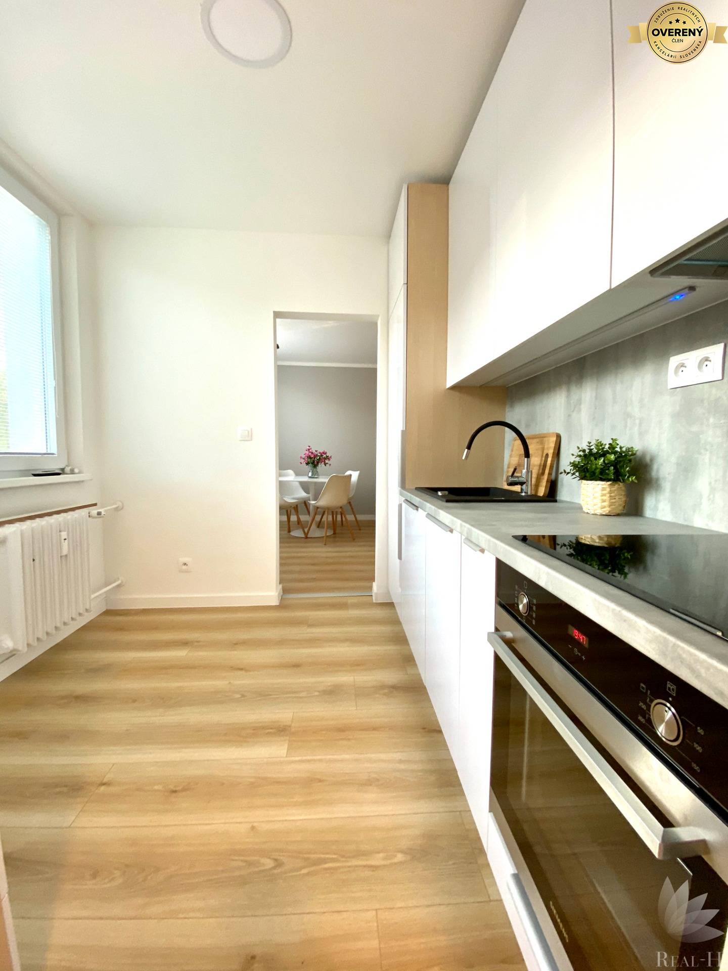 Predaj 2 izbový byt Jurigovo nám. BA IV Karlova Ves