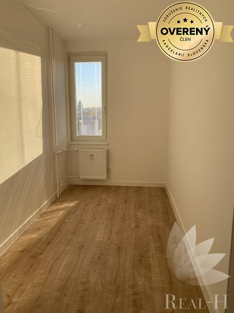 Na predaj 2,5 izbový byt