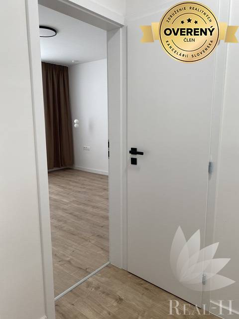 Na predaj 2,5 izbový byt