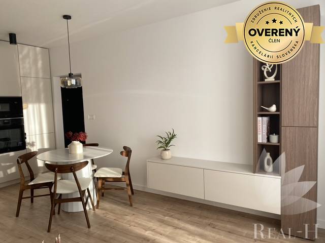 Na predaj 2,5 izbový byt