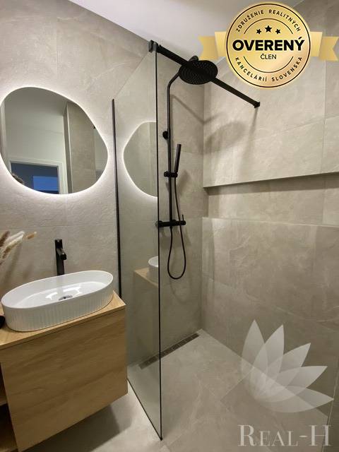 Na predaj 2,5- izbový