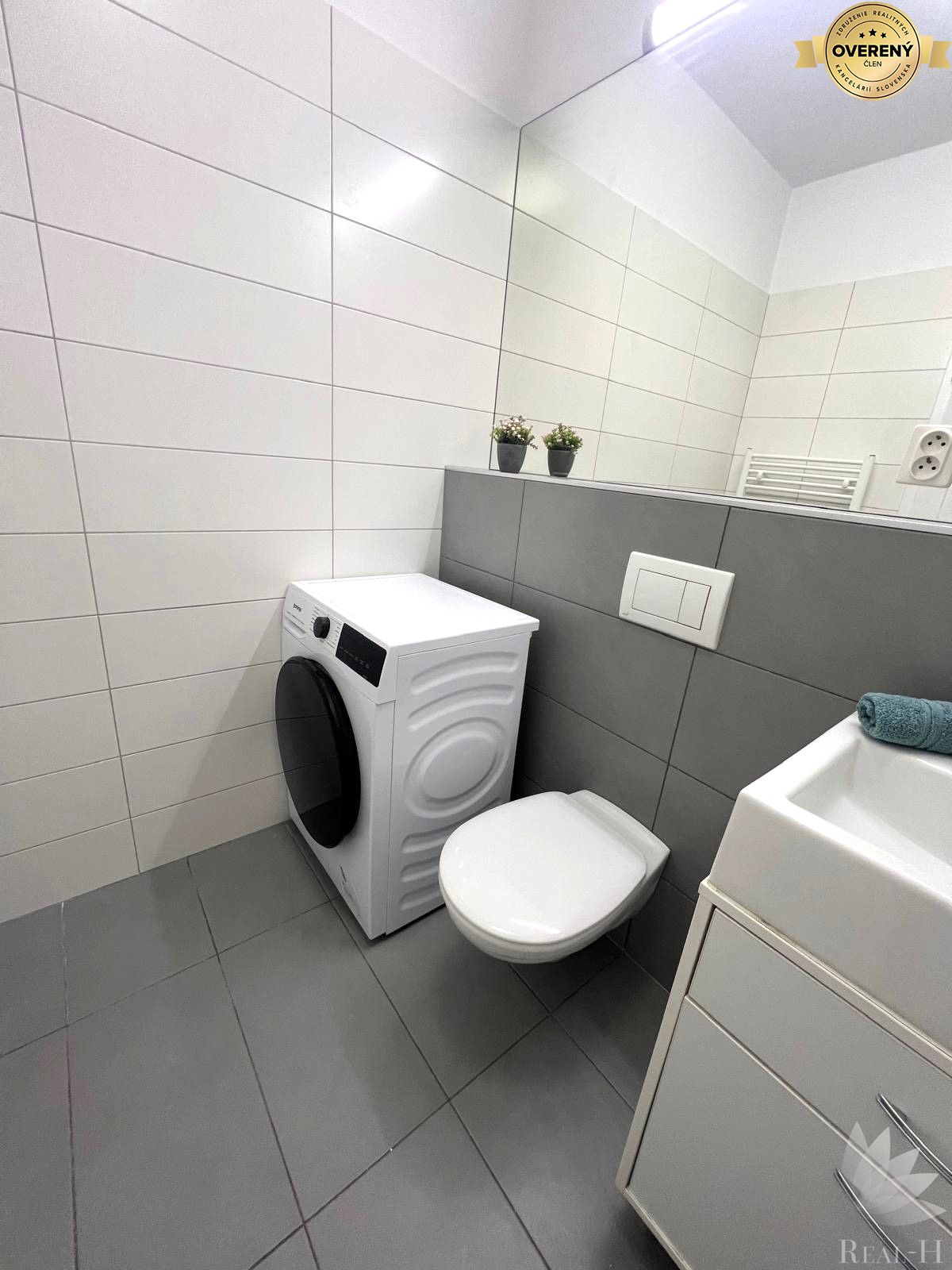 Predaj 2 izbový byt v projekte Nikola House BA Ružinov Štrkovec