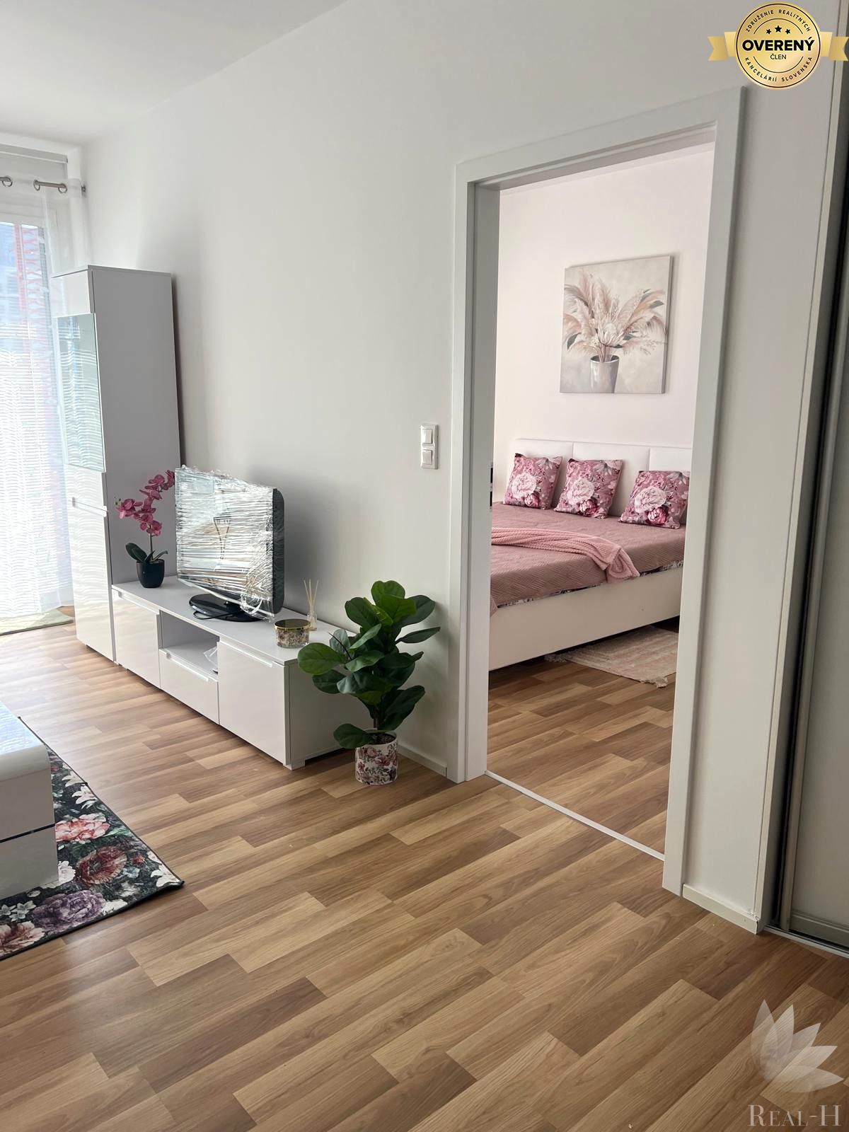 Predaj 2 izbový byt v projekte Nikola House BA Ružinov Štrkovec