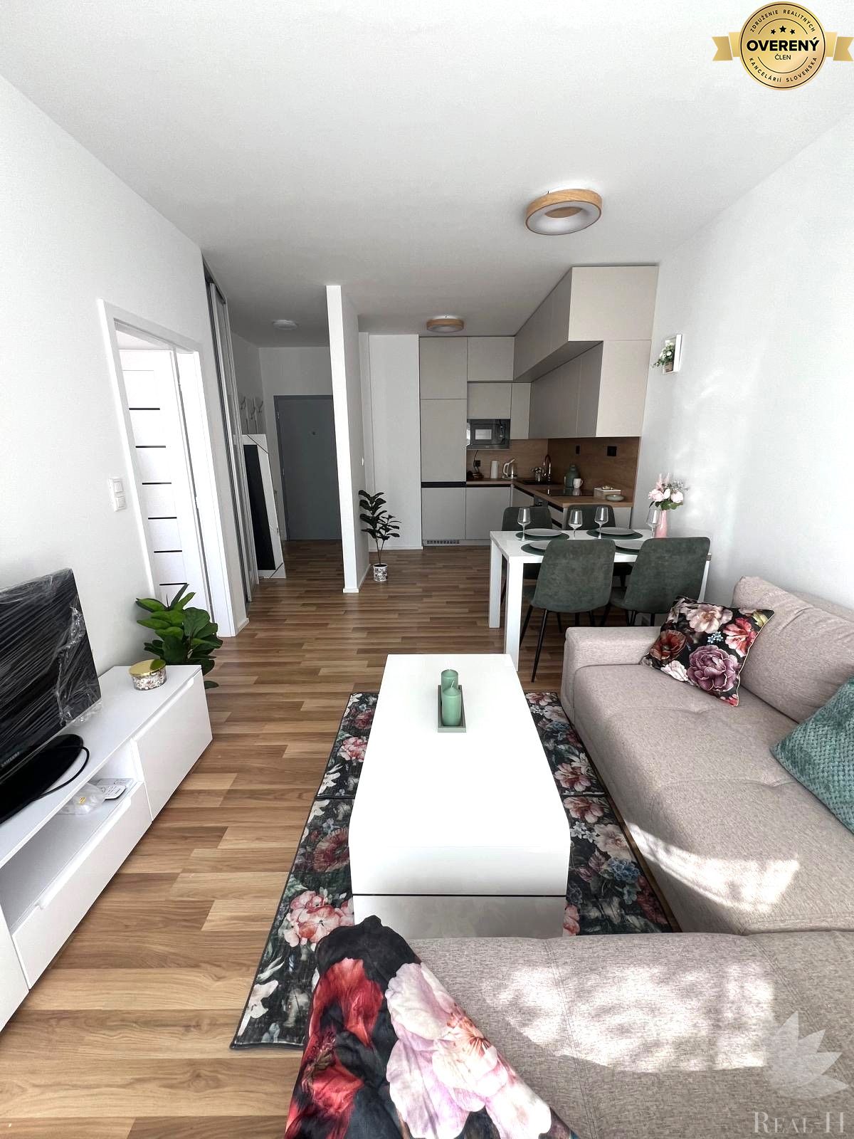 Predaj 2 izbový byt v projekte Nikola House BA Ružinov Štrkovec
