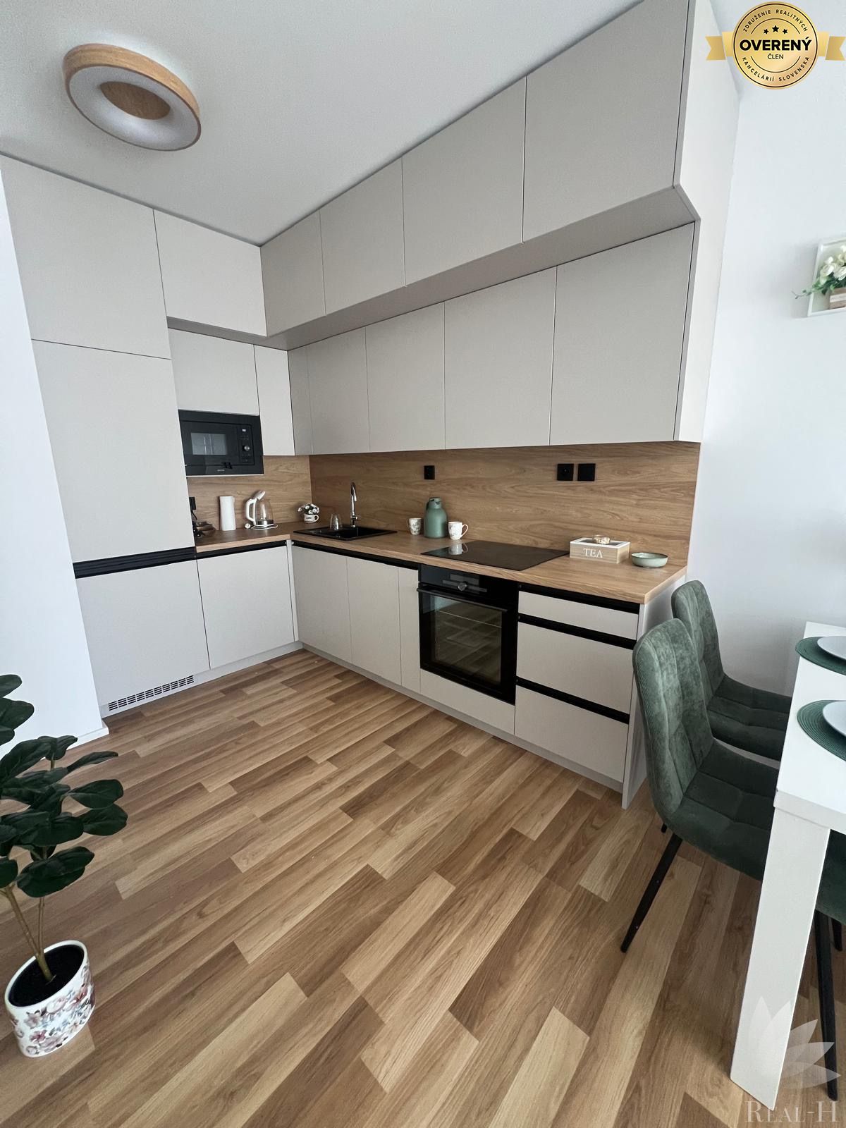 Predaj 2 izbový byt v projekte Nikola House BA Ružinov Štrkovec