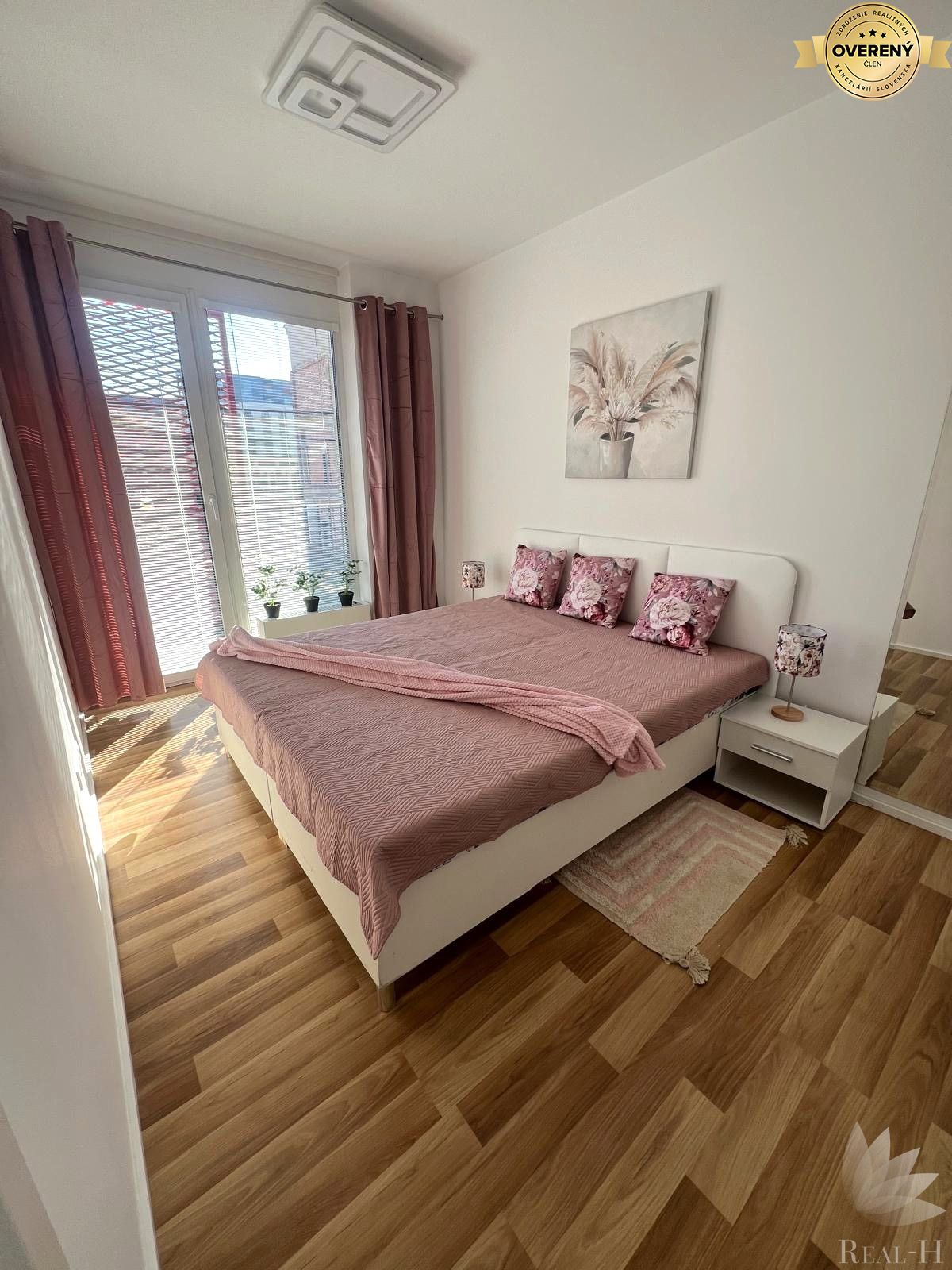 Predaj 2 izbový byt v projekte Nikola House BA Ružinov Štrkovec