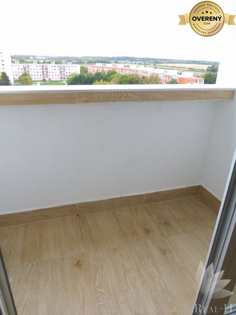 Krásny moderný 4 izbový byt Šášovská ulica Bratislava V Petržalka