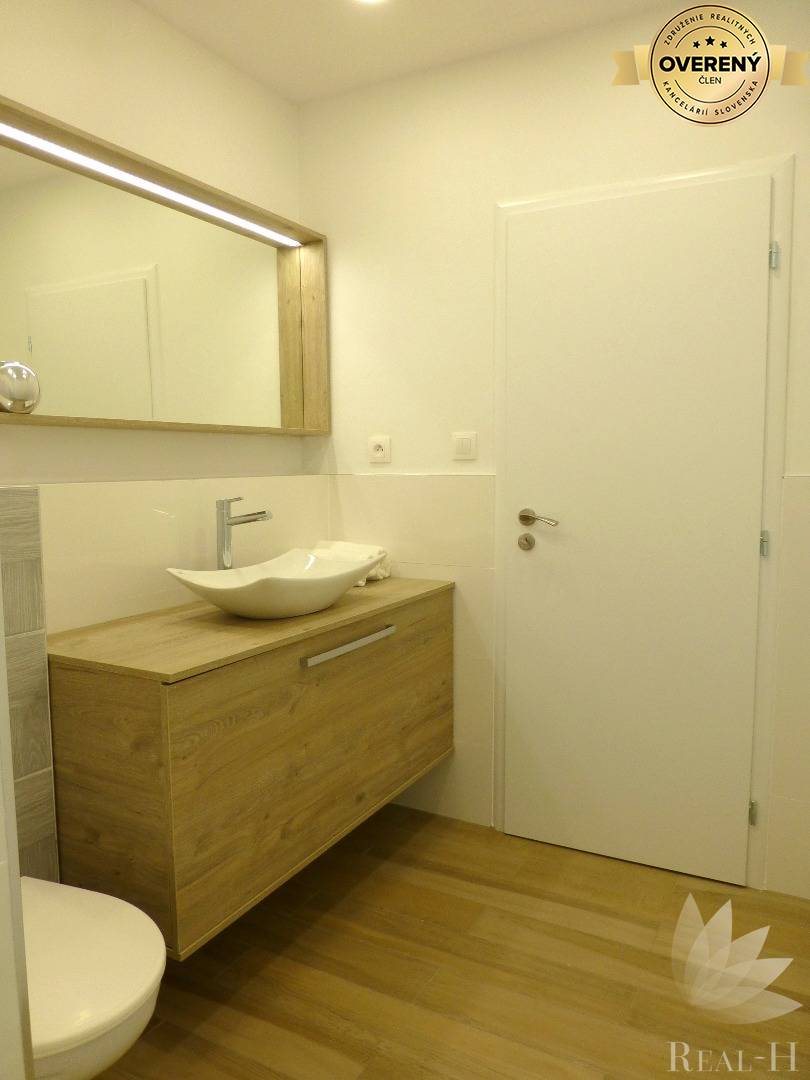 REZERVOVANÝ 1,5 izbový byt Rovníková ulica Bratislava II - Ružinov