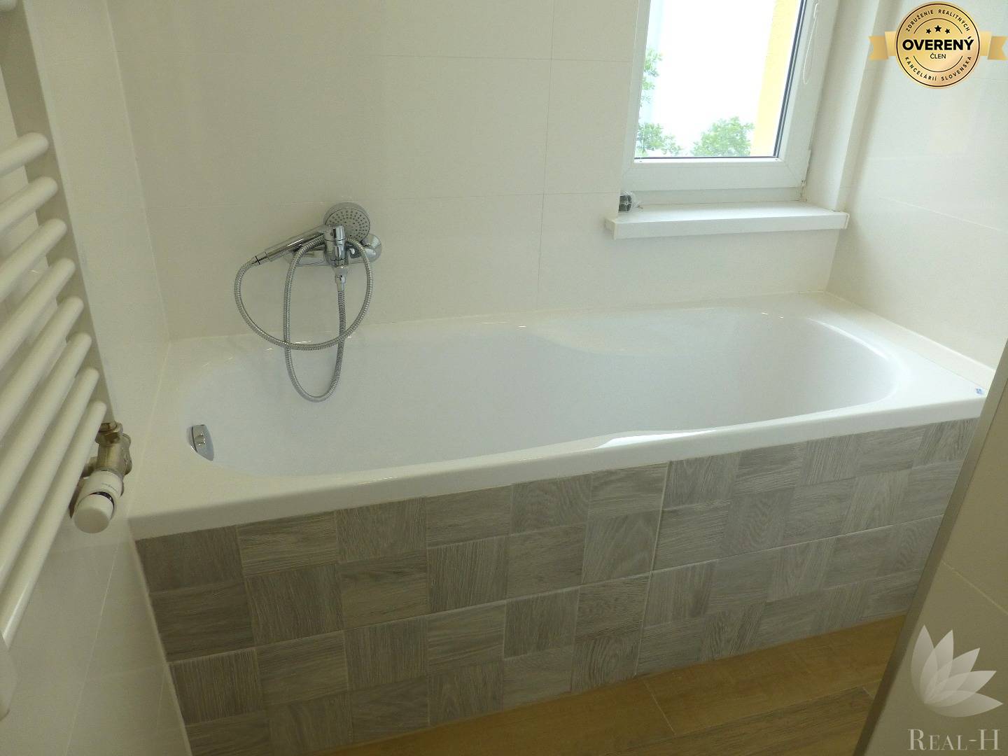 REZERVOVANÝ 1,5 izbový byt Rovníková ulica Bratislava II - Ružinov