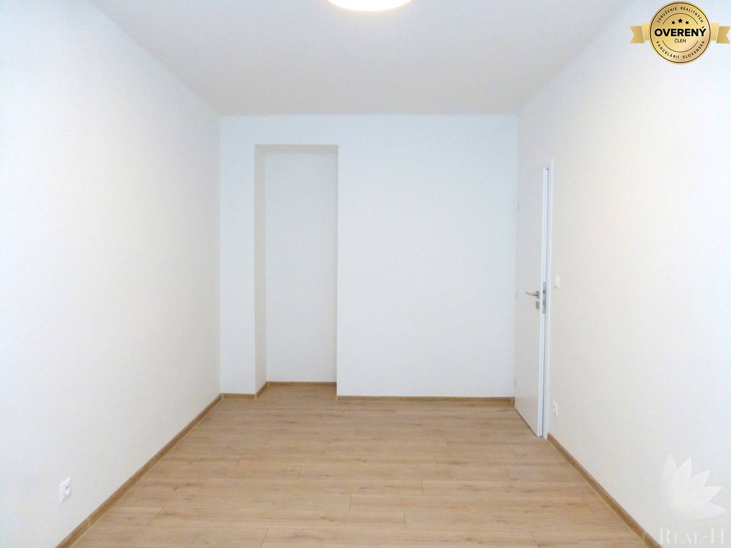 Predaj moderný 2 izbový byt Vietnamská ulica BA II Ružinov Trnávka