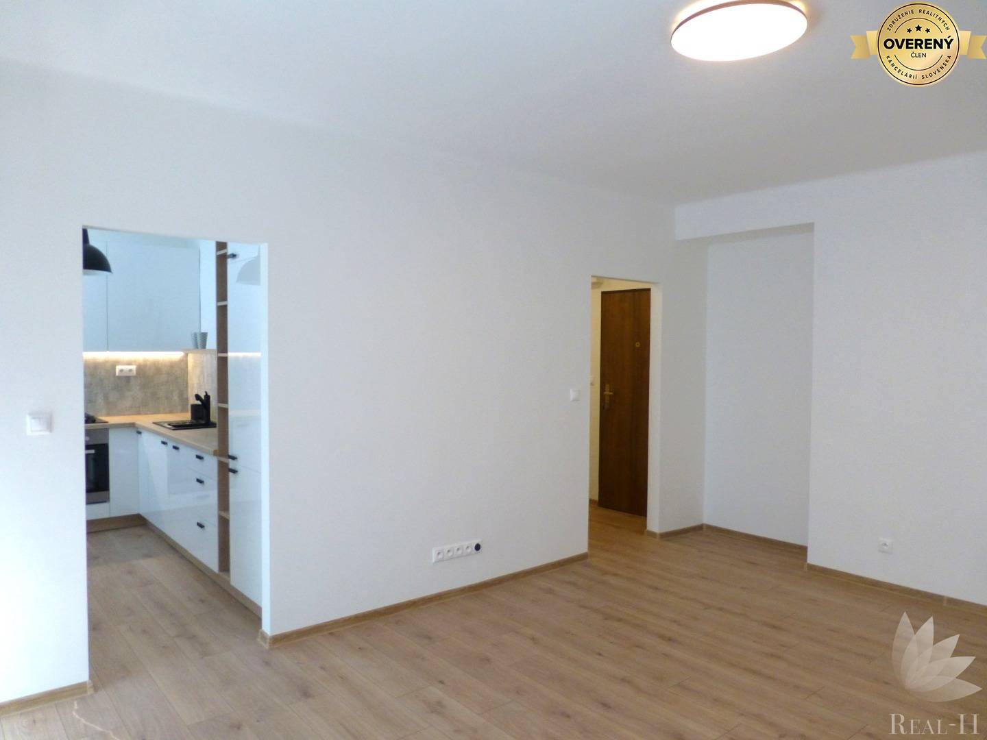 Predaj moderný 2 izbový byt Vietnamská ulica BA II Ružinov Trnávka