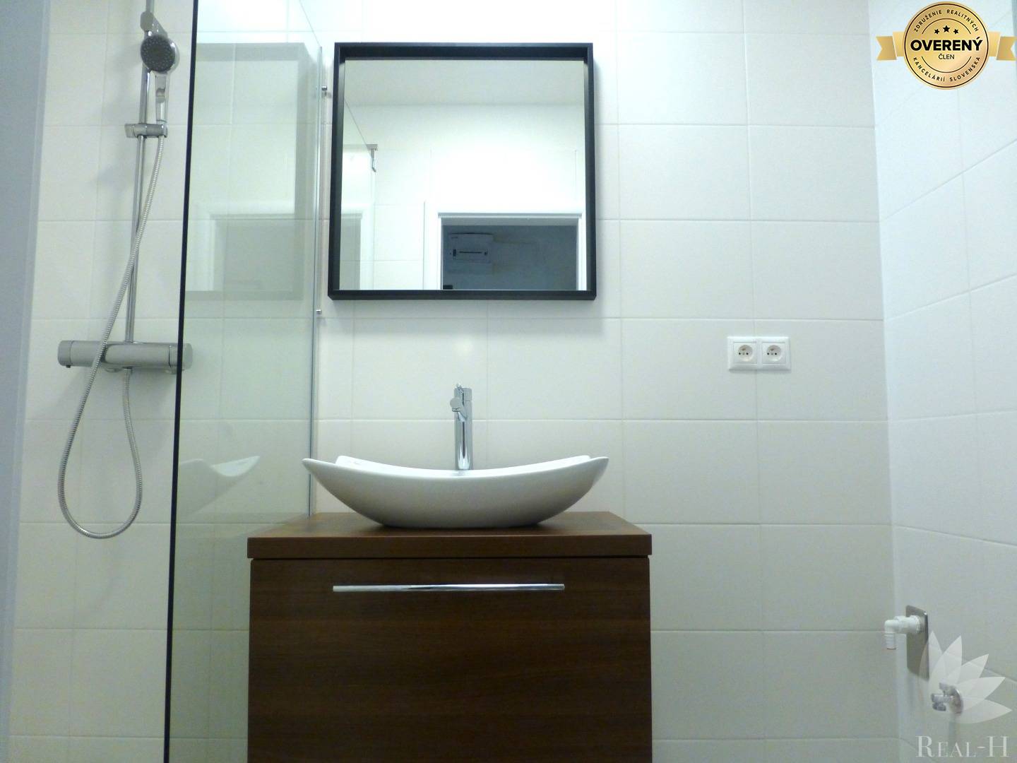 Predaj moderný 2 izbový byt Vietnamská ulica BA II Ružinov Trnávka