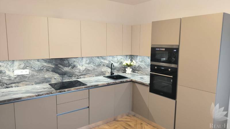 Na predaj 4- izbový 