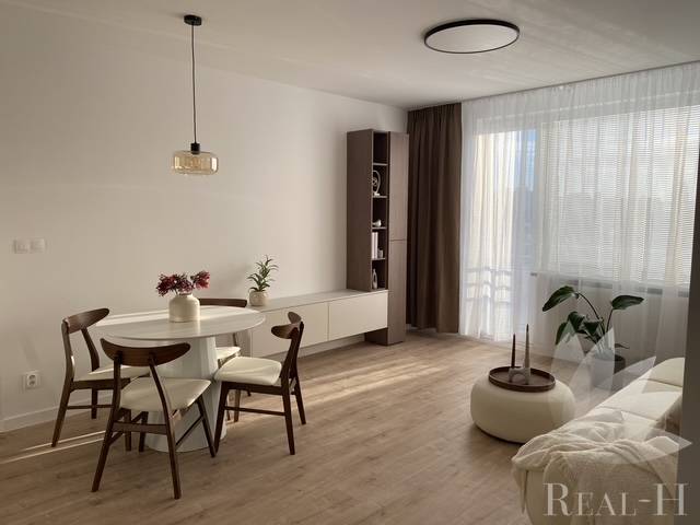 Na predaj 2,5 izbový byt