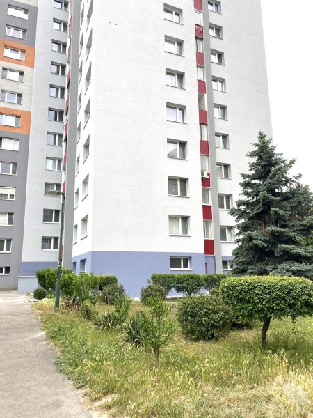Predaj 3 izbového bytu pôvodný stav Jasovská ulica BA V Petržalka