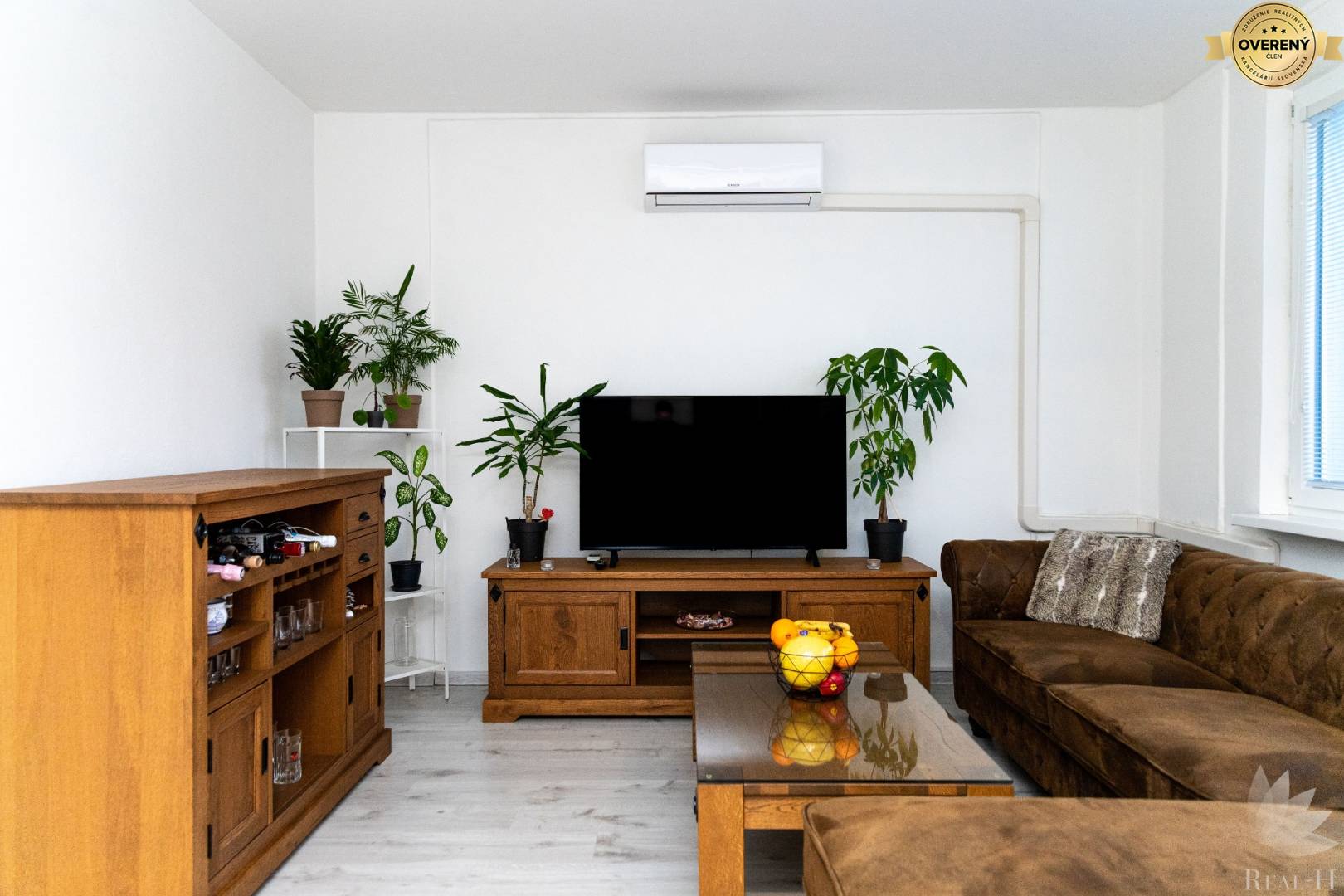 NA PREDAJ 1,5 izbový by