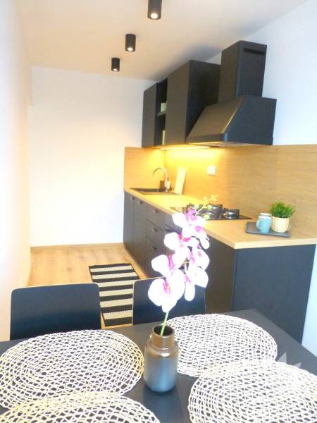 Krásny moderný 3 izbový byt Znievska  ulica Bratislava V Petržalka