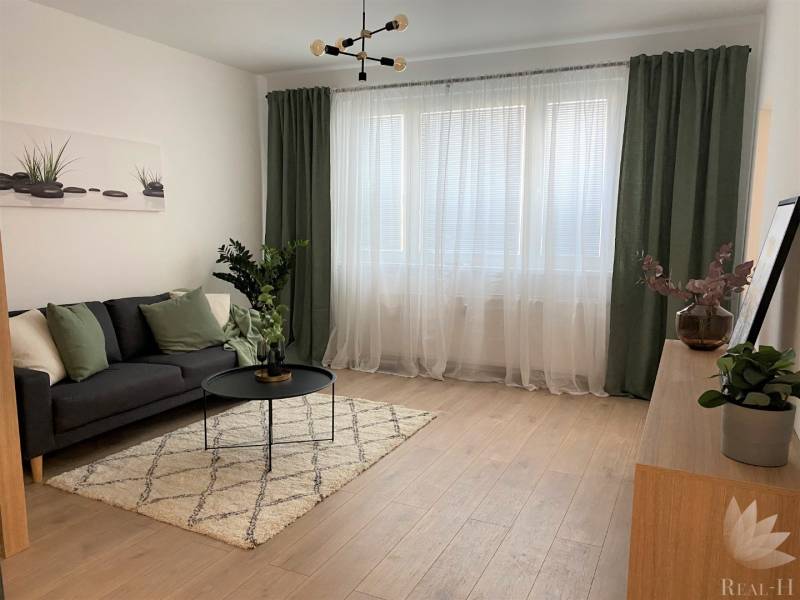 Dizajnový moderný 1,5 izbový byt  Repašského ulica Bratislava IV Dúbravka