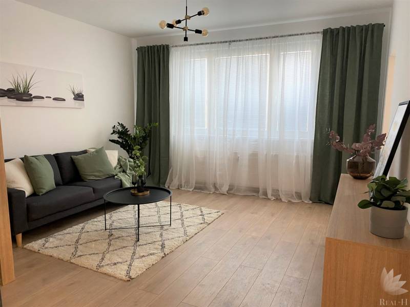 Predaj moderný 1,5 izbový byt  Saratovská ulica Bratislava IV Dúbravka
