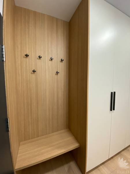 Predaj moderný 1,5 izbový byt  Saratovská ulica Bratislava IV Dúbravka