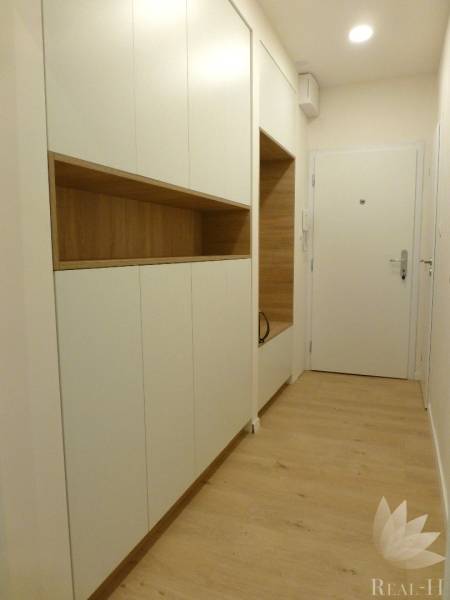 Predaj moderný 2 izbový byt + ŠATNÍK Solivarská ulica Bratislava II - Ružinov